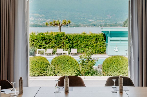 Looking for a unique venue to organize an eco-friendly seminar in Haute-Savoie?